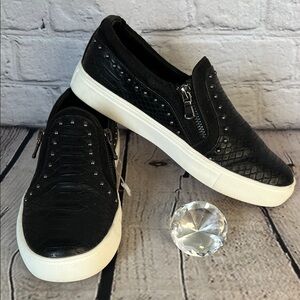 *Report Black Textured Slip-On Sneakers